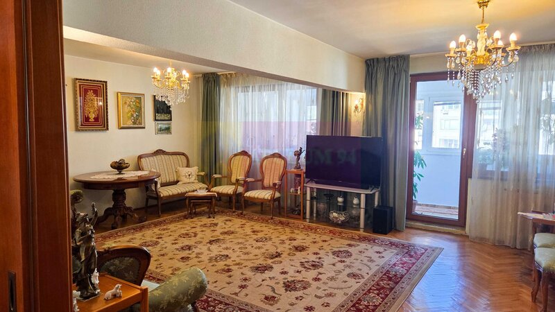 Apartament 4 camere, Decebal zona Metrou Piata Muncii